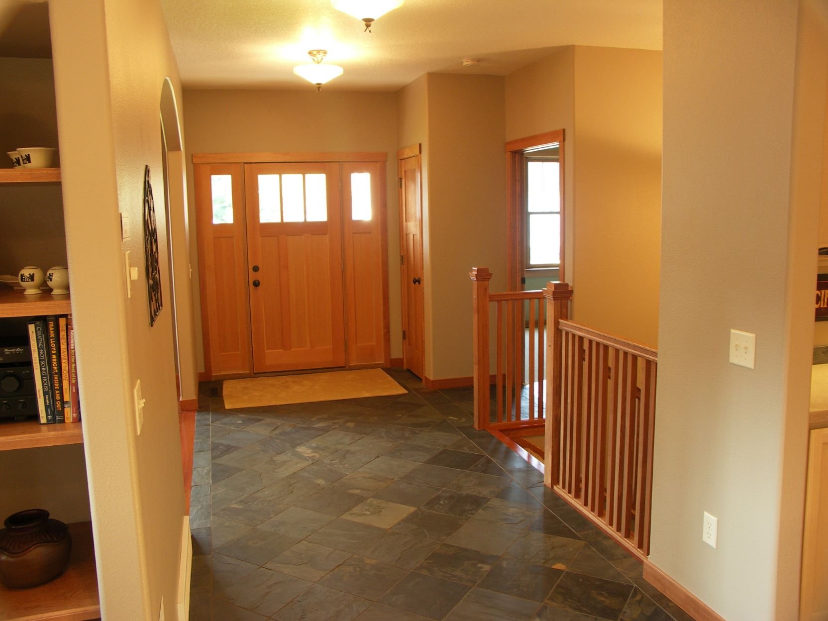Craftsman-3321 Foyer