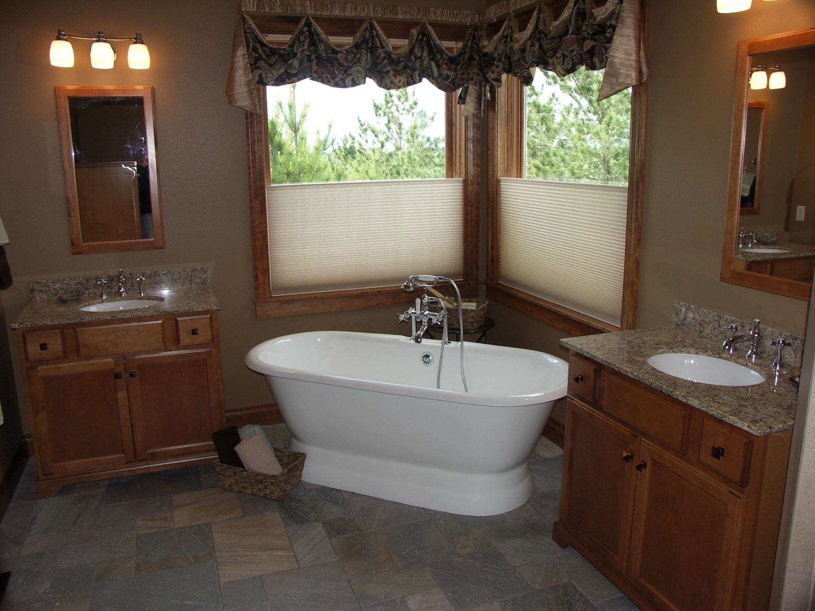 Farmhouse-bath