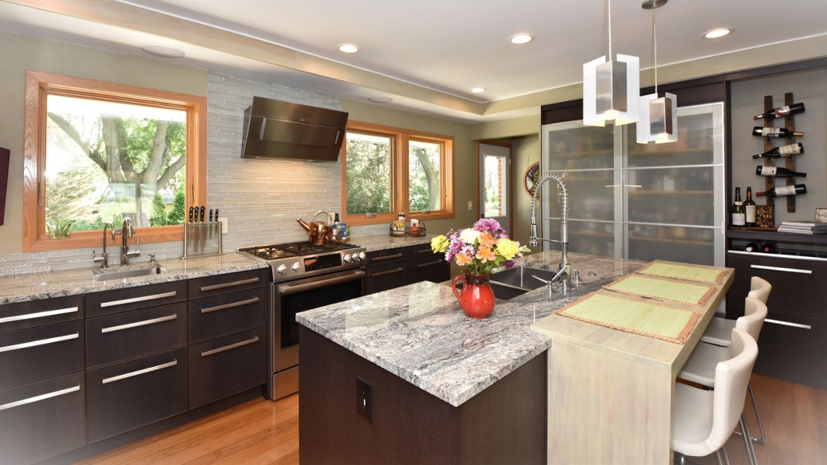 MCM Kitchen