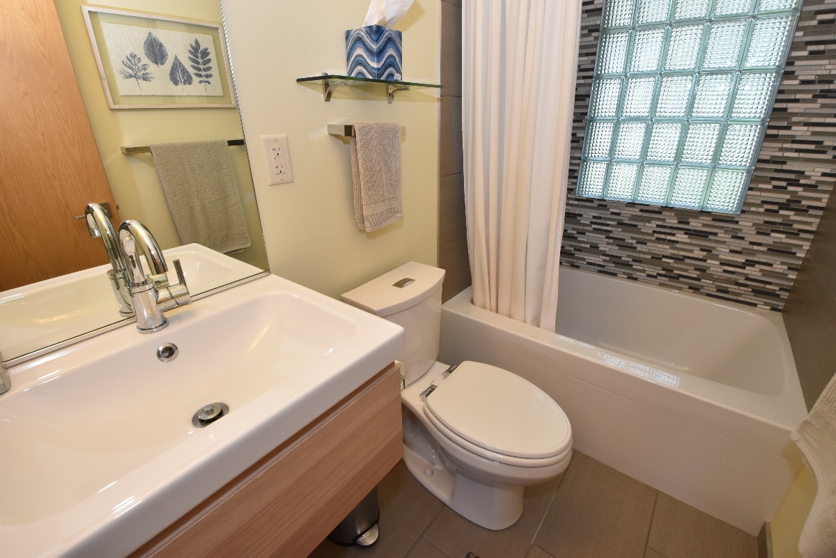 MCM-GuestBath