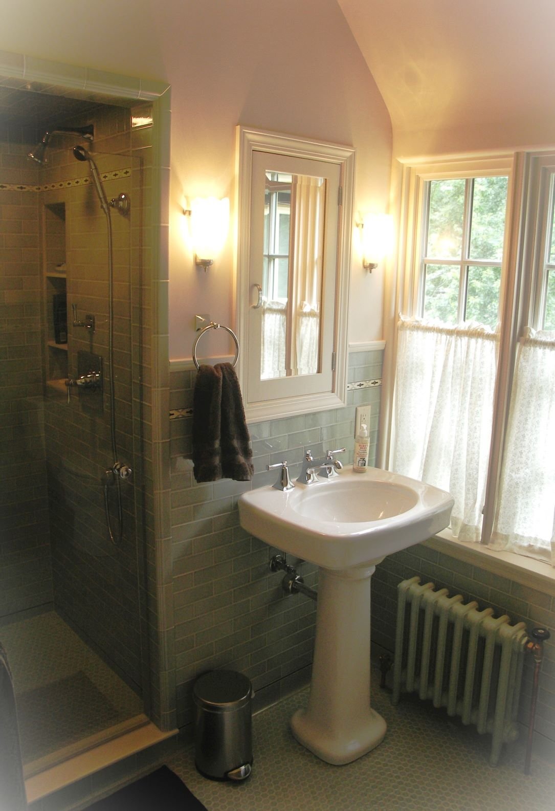 Tudor-Bath